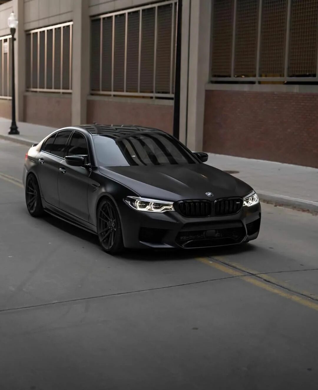 Черный б м в. BMW m5 f90 черная. BMW m5 f90 Competition черная. BMW m5 f90 матовая. БМВ м5 ф90 черная.