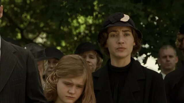 Сериал милдред пирс 1 сезон. Милдред пирс 1. Милдред пирс кейт уинслет. Милдред пирс (мини–сериал 2011). Милдред пирс(мини-сериал, 2011) уинслет.