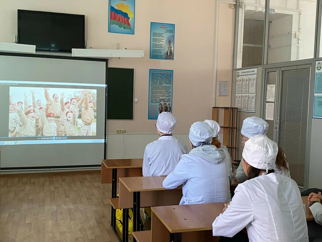Медицинский колледж новороссийск. Гбпоу нмк новороссийск. Новосибирский медицинский колледж (нмк, бывш. Нмк новороссийск. Нксэ новороссийск.