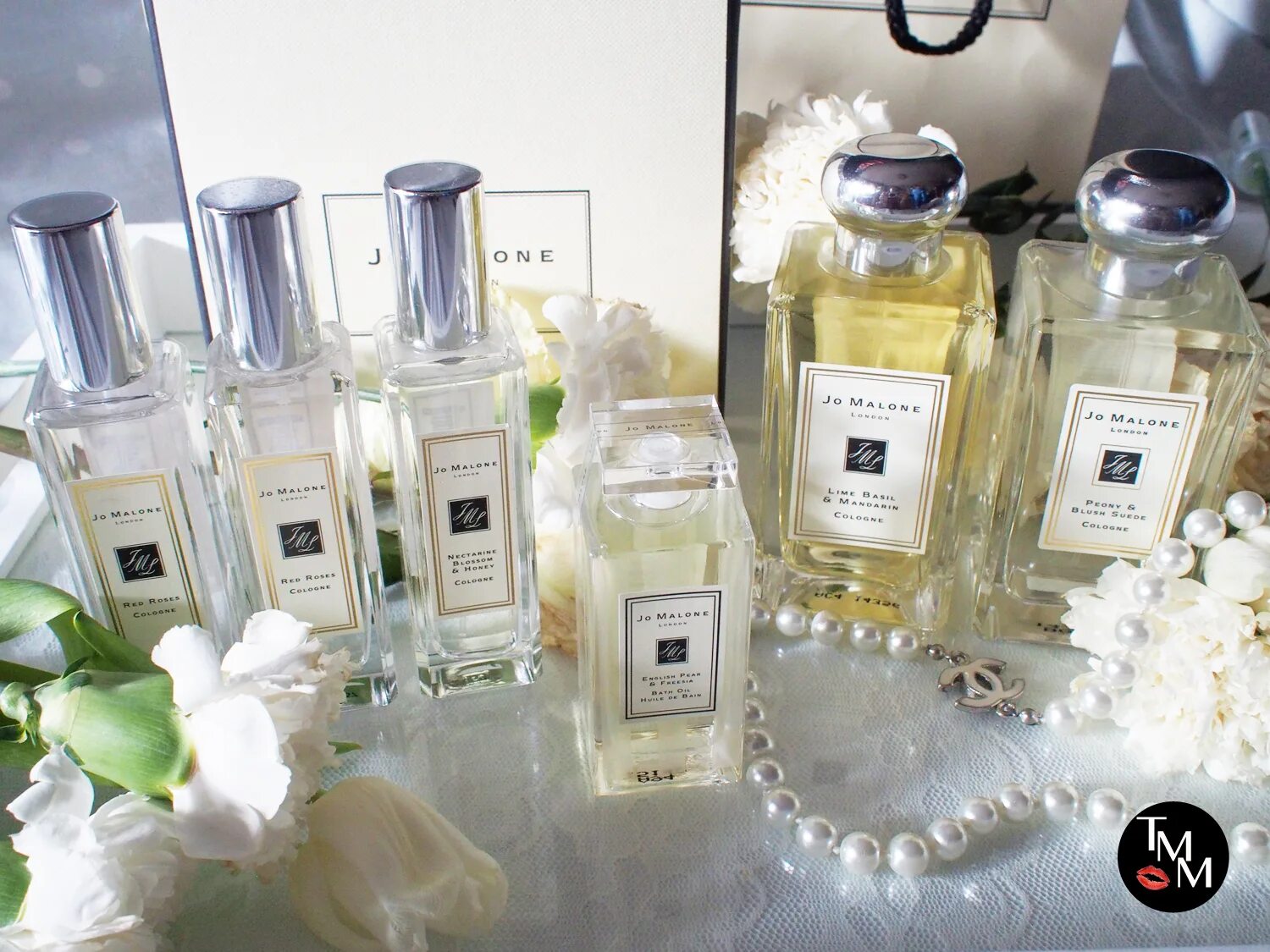 Джо малон бутик. Jo malone москва. Джо малон фирменный стиль. Джо малон смородина. Jo malone бутик.