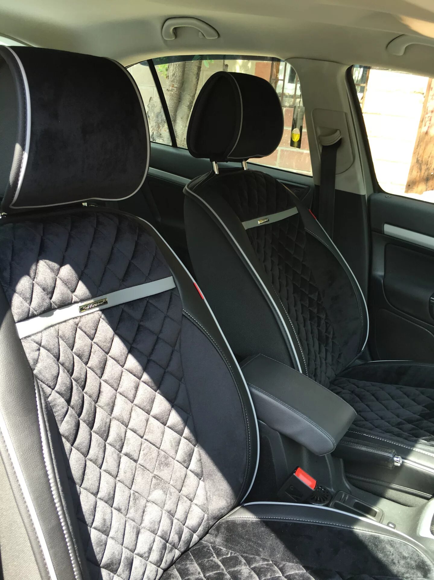 Чехлы/hr/cruise/алькантара/бежевый/бежевый/бежевый/бежевый/арт. Комплект накидок carfashion monaco. Carfashion накидки на сиденья. Каркасные чехлы-накидки «stalker plus. Чехлы на автомобильные сиденья carfashion.