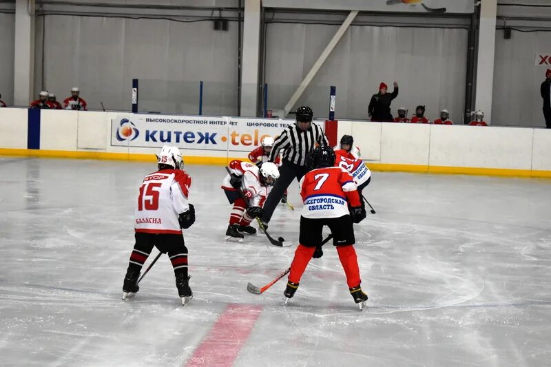 фок шахунья каток. хоккей. фок атлант шатки. шахунья фок каток. заречье сыктывкар.