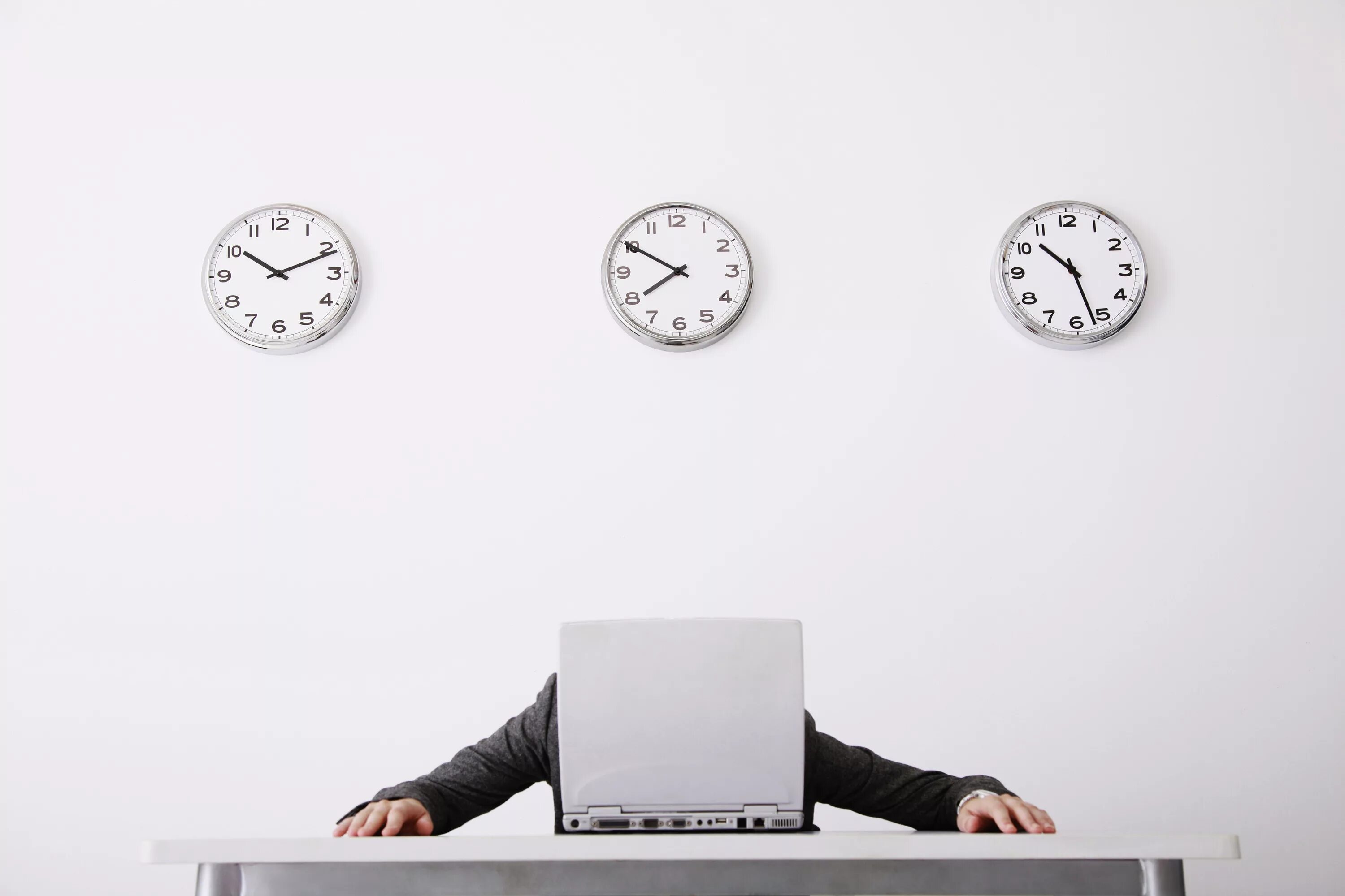 Work long hours. Working hours. Working hours картинки. Long-time working. 8 часов читать