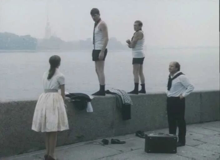 Над темной водой. Абдулов над темной водой. Над темной водой фильм. Ксения качалина и абдулов. Над темной водой фильм 1992.