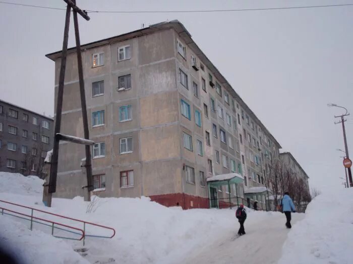 Купить квартиру старый кировск. Ул 50 лет октября 1 Кировск Мурманская область. 50 Лет октября Кировск Мурманская. Кировск Мурманская область улица 50 лет октября.