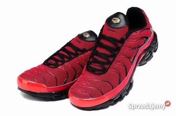 Кроссовки с красной вставкой. Красные кроссовки мужские. Adidas red shoes. Кроссовки найк красные беговые. Кроссовки sufeiya.