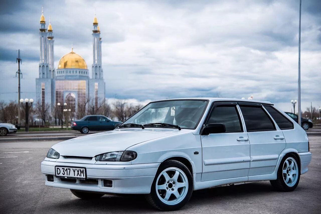 Лада 2114 ЧПЫРКА 317 Лоурайдер, Черные диски, Bmw 3 серии
