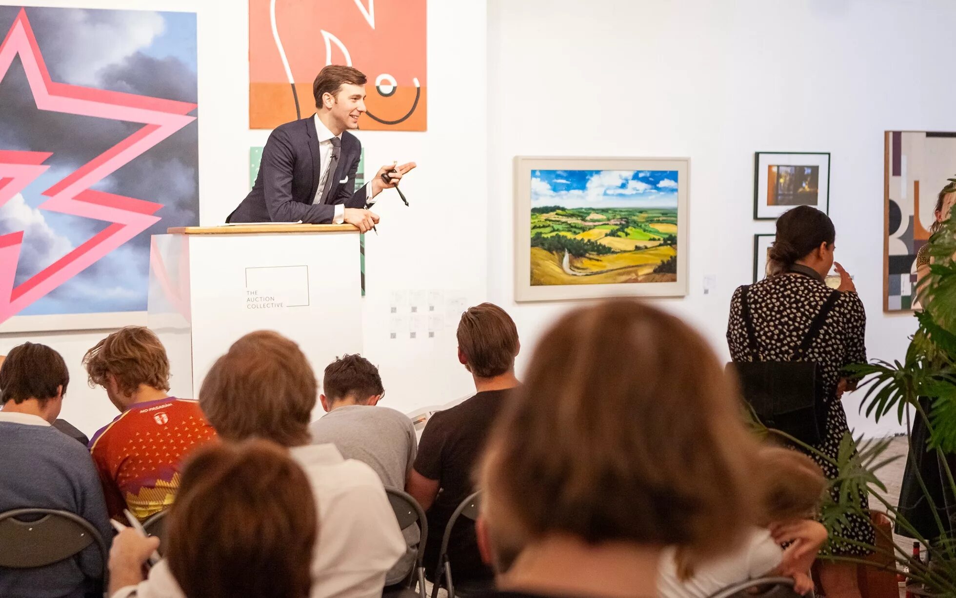 Аукцион логотип artinvestment. Арт галерея логотип. «прогрессивная индустрия». Е3 инвестмент. Арт инвестмент.