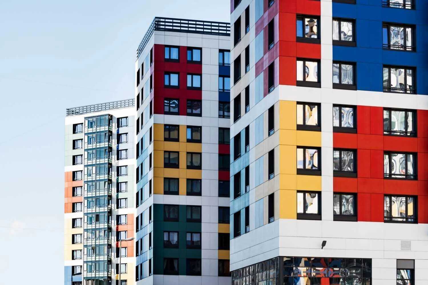 Легенда санкт-петербург застройщик. Легенда на яхтенной. Жк на дальневосточном проспекте спб легенда. Легенда на оптиков 34. Легенда спб застройщик.