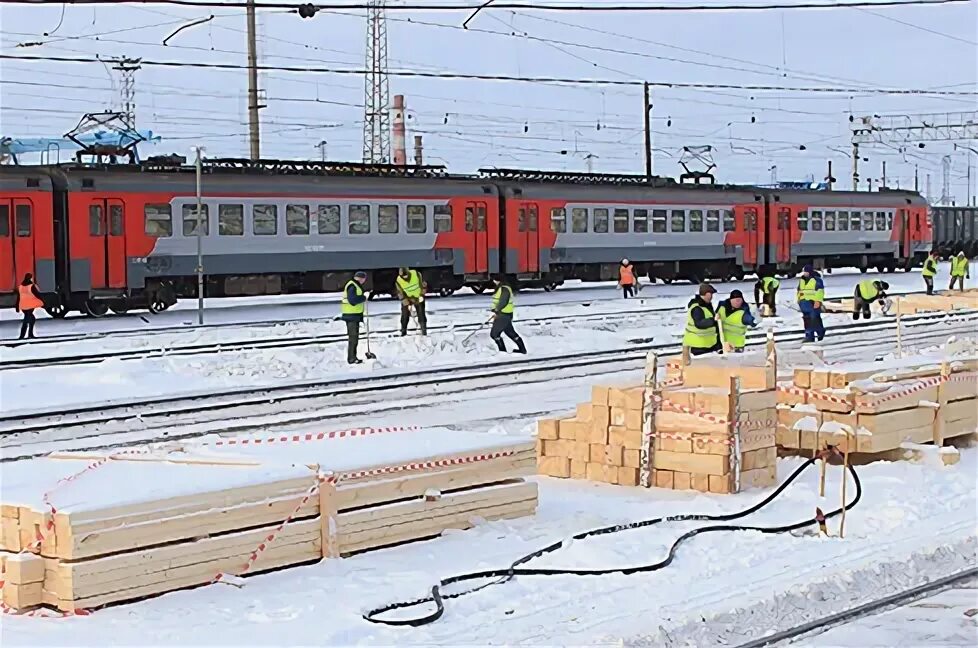 Москва ярославский вокзал воронок. Станция Ярославль мч-1. Вокзал платформа в Кадниковский. Лабытнанги Ярославль вокзал. Ярославский вокзал Ступино.