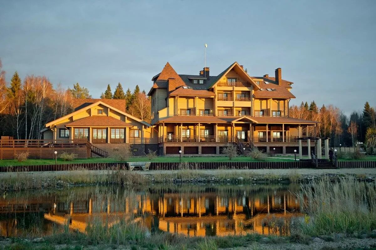 Солнечный park hotel & spa 4*. Лучшие отели недалеко от москвы. Парк-отель «орловский» в орлово. Артиленд отель в подмосковье. Санаторий яхонты ногинский район.