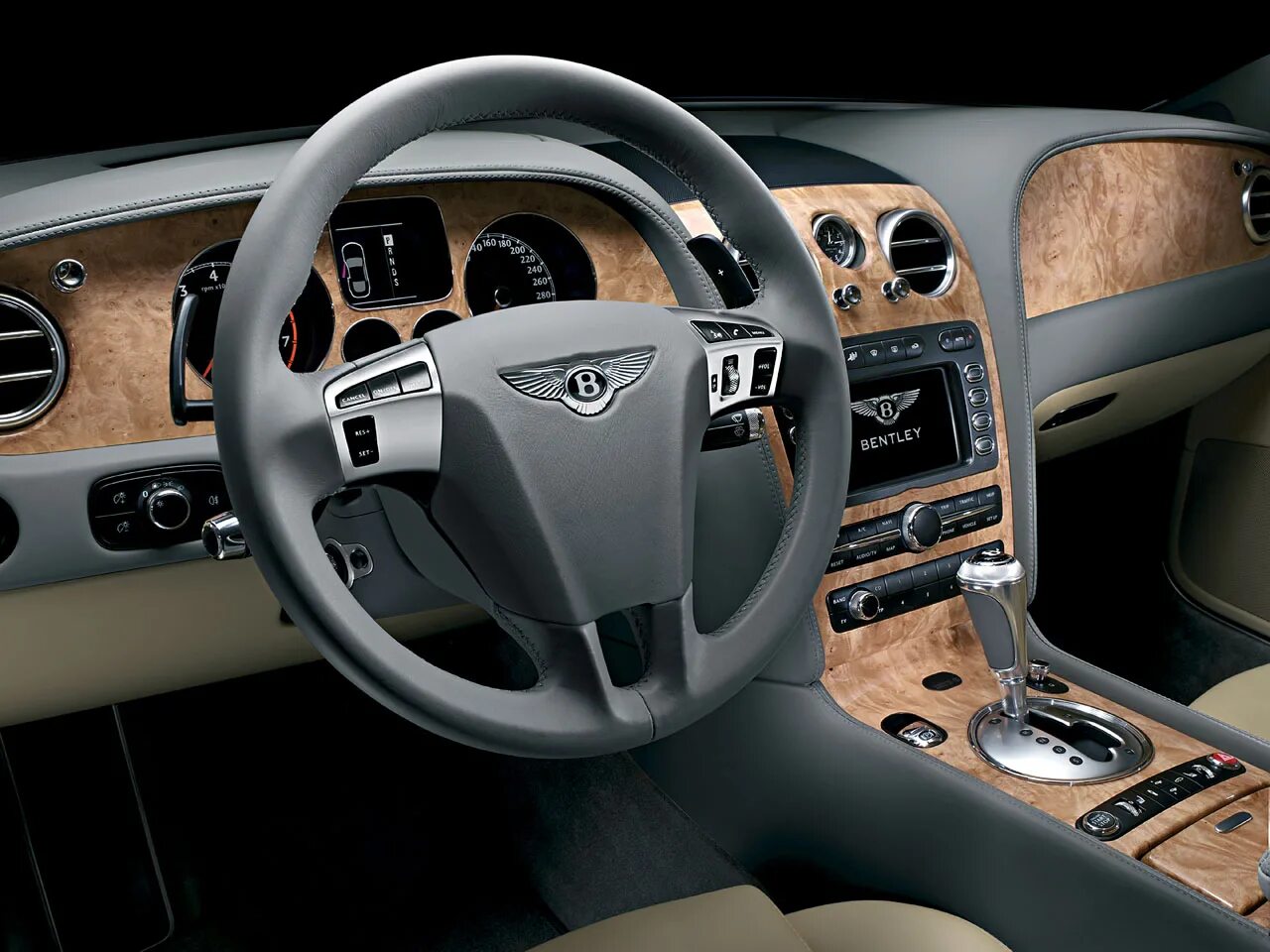 Торпеда иномарки. Бентли Континенталь 2008 салон. Бентли 2008 салон. Continental gt 2008 Interior. Bentley Continental gt 2008 салон.