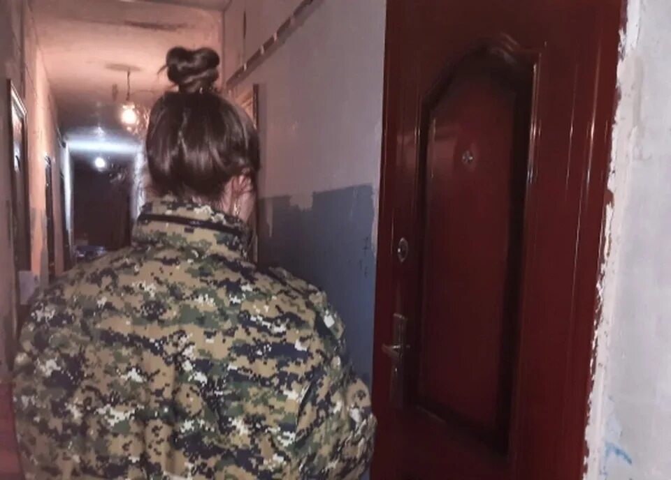 13 летняя девочка зарезала своих сестер
