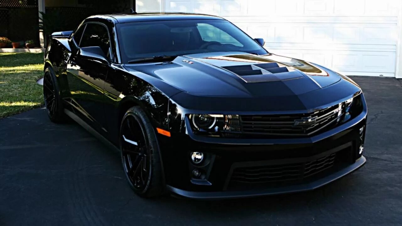 Черный шеви. Chevrolet Camaro zl1 2012 Black. Шевроле Камаро черная. Шевроле Камаро zl1 черная. Шевроле Камаро 2015 черный.