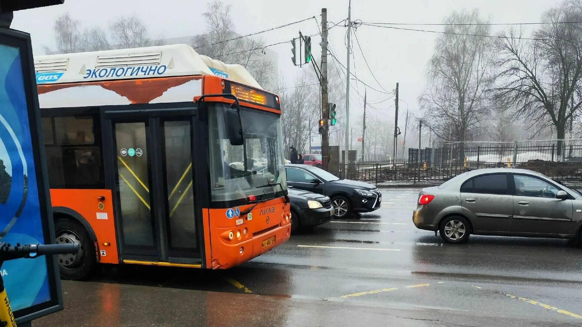 Маршрут 68 автобуса нижний новгород остановки. Остановочный павильон модерн 2. Автобус 97 нижний новгород маршрут с остановками. Маршрут 74 автобуса нижний новгород. Автобусные полосы в нижнем новгороде на проспект гагарина.