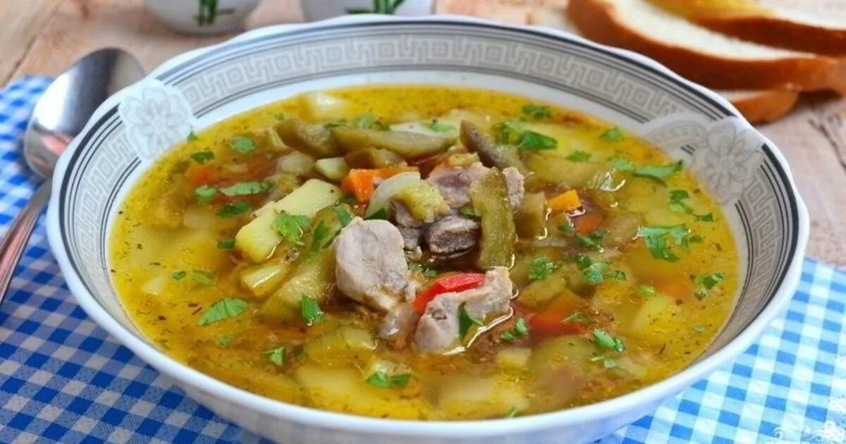 Первые блюда на каждый рецепты простые. Суп из свинины. Суп со свининой. Овощной суп с мясом. Похлебка из свинины.