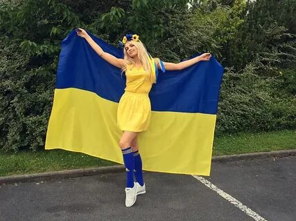 Костюм сине желтый