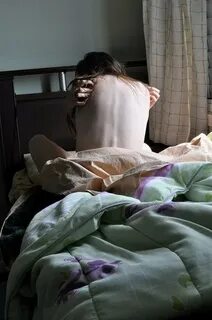 Увидел под одеялом