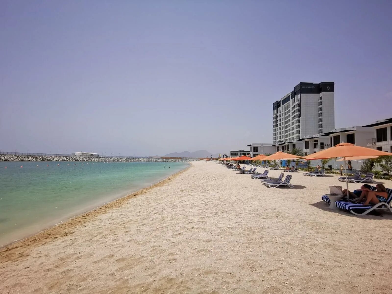 Мираж аль бахр фуджейра. Mirage Bab al Bahr Resort & Tower 4*. Отель Фуджейра Mirage Bab al Bahr Beach Hotel. Mirage Bab al Beach Resort 4 Фуджейра.