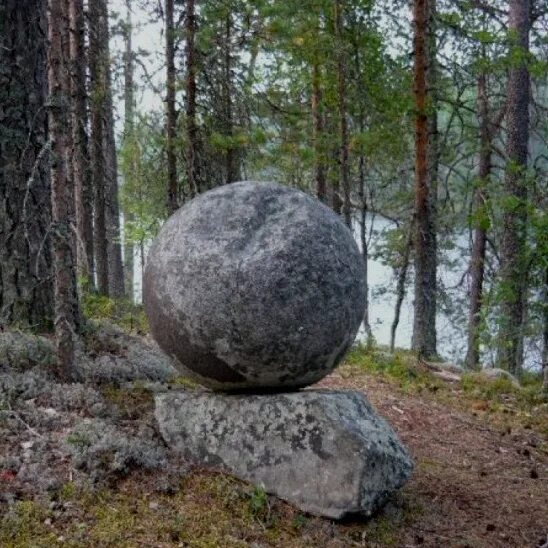 Места силы читать. Место силы. места силы россии. положительные места силы. камни силы в россии.