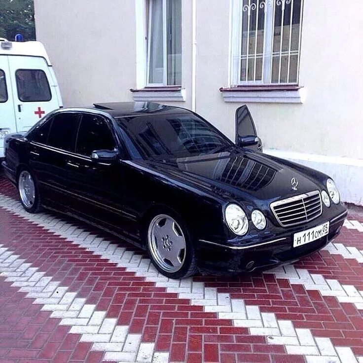 Купить б/у Mercedes-Benz E-Класс AMG II (W210, S210) Рестайлинг 55 AMG 5.4 AT (3