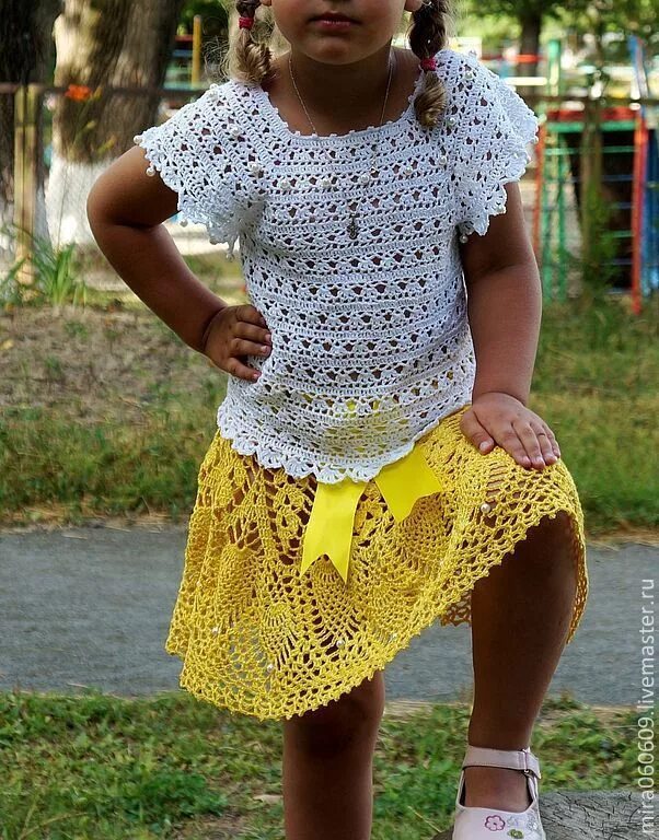 Кофточка крючком на лето для девочки. Кофточка для девочки. Летняя кофточка крючком для девочки. Летние вязаные кофточки девочкам крючком. Кофточка для девочки крючком.