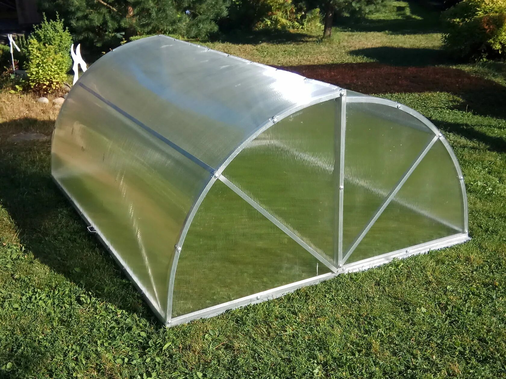 Узкая теплица. 2*1. Парник 2 м. Парник "хлебница" (2,0 x 1,16 x 0,8) вес: 19кг. Парник 2 м.