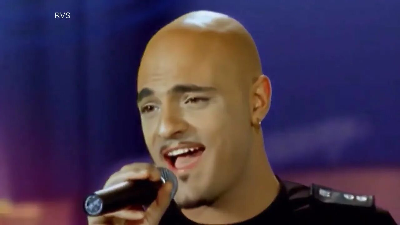 Eiffel 65 move. Группа eiffel 65. eiffel 65 2025. джеффри джей eiffel 65. eiffel 65 move body.