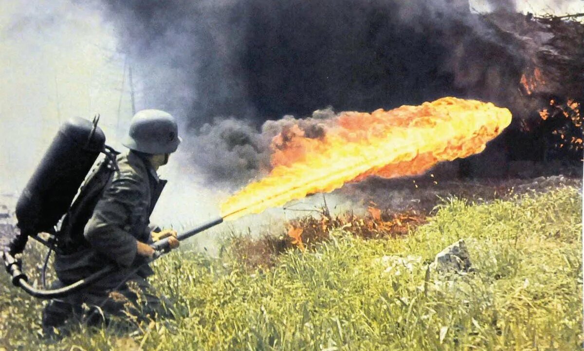 Неси огнемет. Hans get ze flammenwerfer оригинал. flammenwerfer 35. огнемет фламменверфер. ганс тащи огнемет.