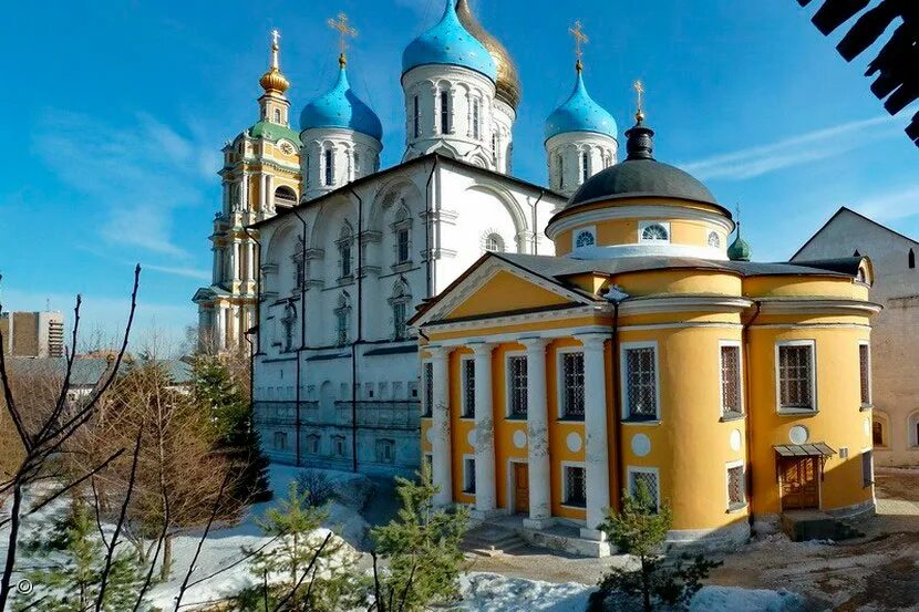 Новоспасский монастырь церкви. Знаменский храм новоспасского монастыря. новоспасский новоспасский-монастырь.москва монастырь. новоспасский монастырь в москве храмы.