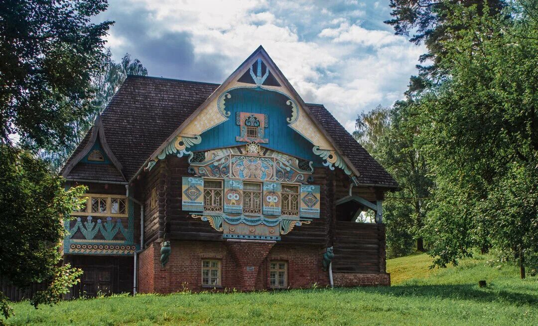 Малютин Теремок в Талашкино. Малютин усадьба Талашкино Модерн. Неорусский стиль Абрамцево. Абрамцево архитектура псевдорусский стиль.