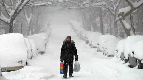 Накануне прошел сильный снегопад и превратил
