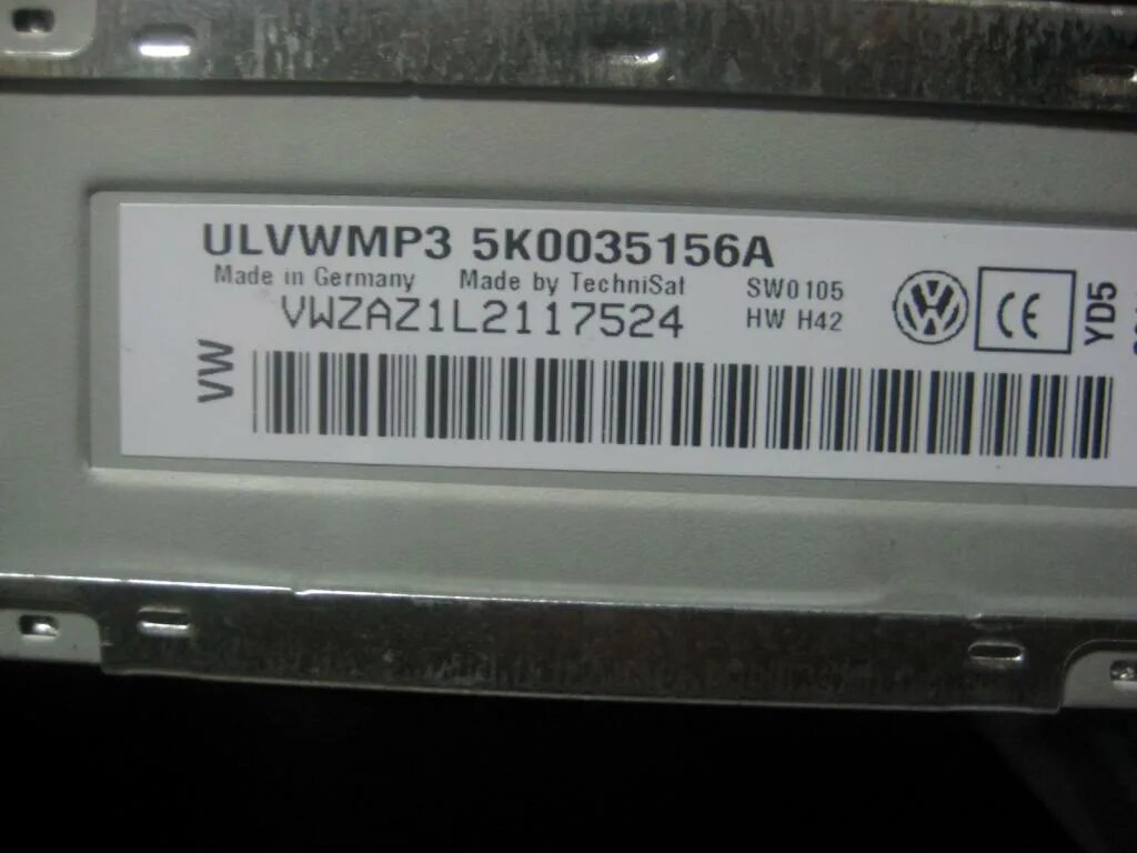 Пин код автомагнитолы. Магнитола RCD 300. RCD 300 Pin. Пин код магнитолы Тоуран. Ulvwmp3 5k0035156a.