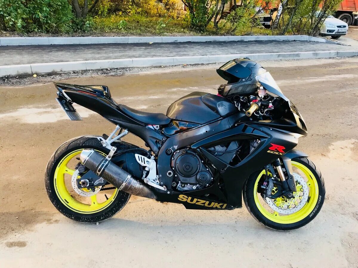 Купить сузуки 750. Suzuki GSXR 750. Сузуки 750 GSX. Suzuki GSX R 750 2007. Suzuki GSX-R 750 черный.