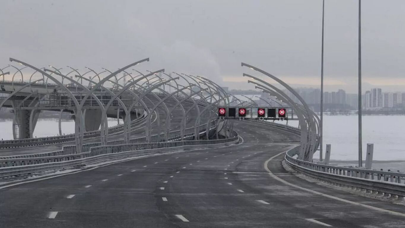 Проезд по зсд м11. Питерская Кольцевая автодорога. Питерский мост платная дорога. Платная дорога над финским заливом. Питерский мост новый.