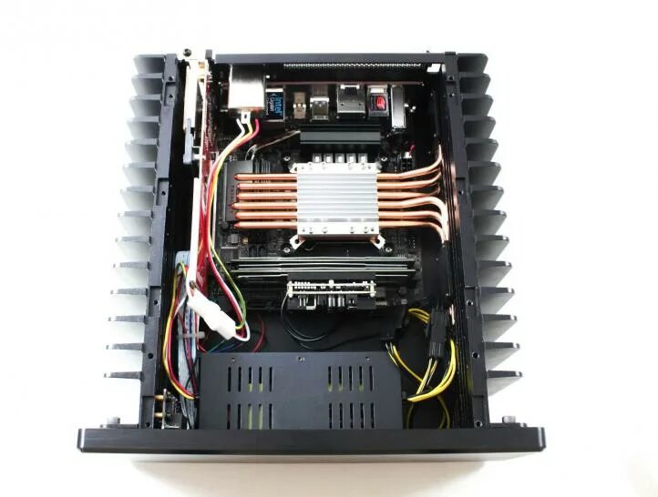 Mini ITX корпус 2023. Корпус Mini ITX С пассивным охлаждением. Кулер thin Mini ITX. Thermaltake Fanless 103. Itx кулер