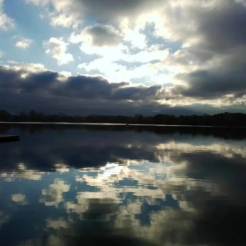 озеро в тверской области селигер. озеро лэйк льюис. водохранилище каньона атуэль. глубина телецкого озера на алтае. озеро велье.