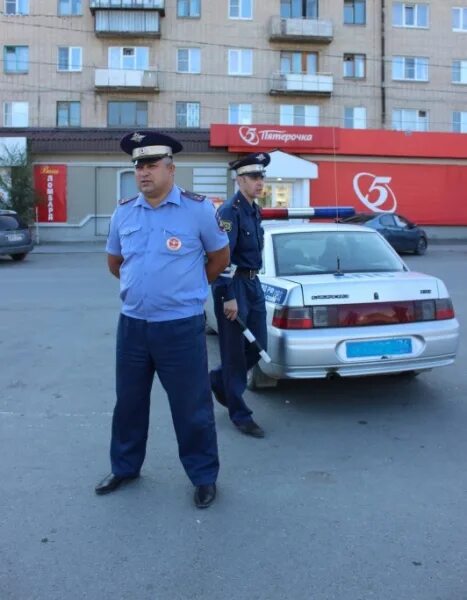 Гибдд южноуральск. Начальник ГИБДД Ишимбай. Начальник ГАИ Южноуральска. ДПС Ишимбай. Сотрудники ГАИ Г Южноуральск.