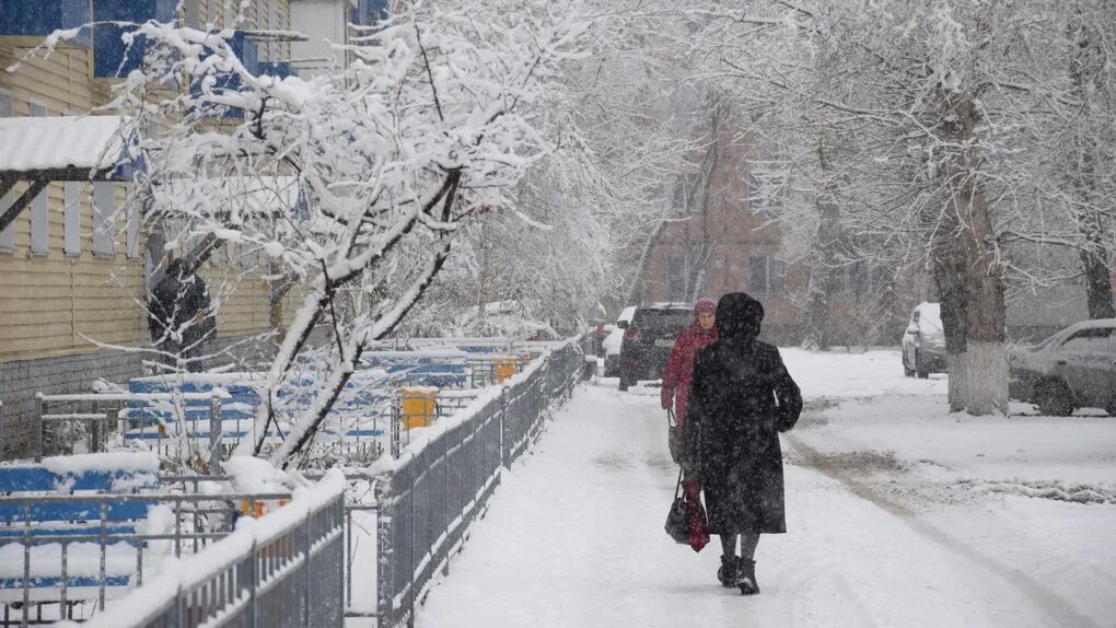 Снегопад в Омске. Омск в ноябре. Похолодание в Омске. Октябрь Омск снег. В омске выпадет снег