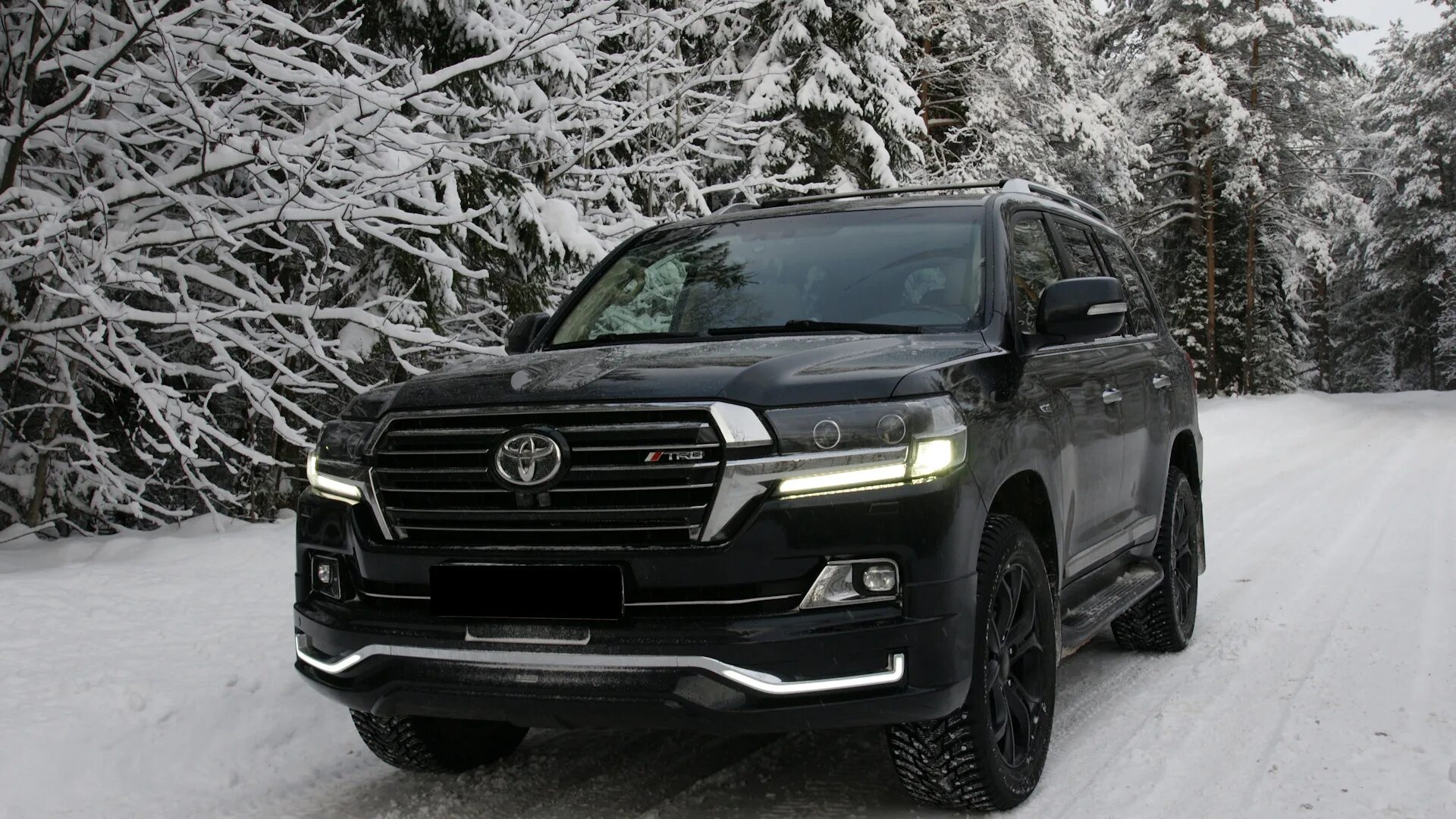 Новые тойота ленд крузер 200. Toyota land cruiser 300 черный. land cruiser 200 2025 черный. тойота ленд крузер 200 2018 новый. тойота ленд крузер 200 новый чёрный.