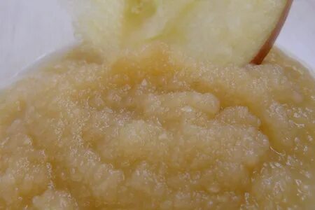 Фруктовое пюре с сахаром