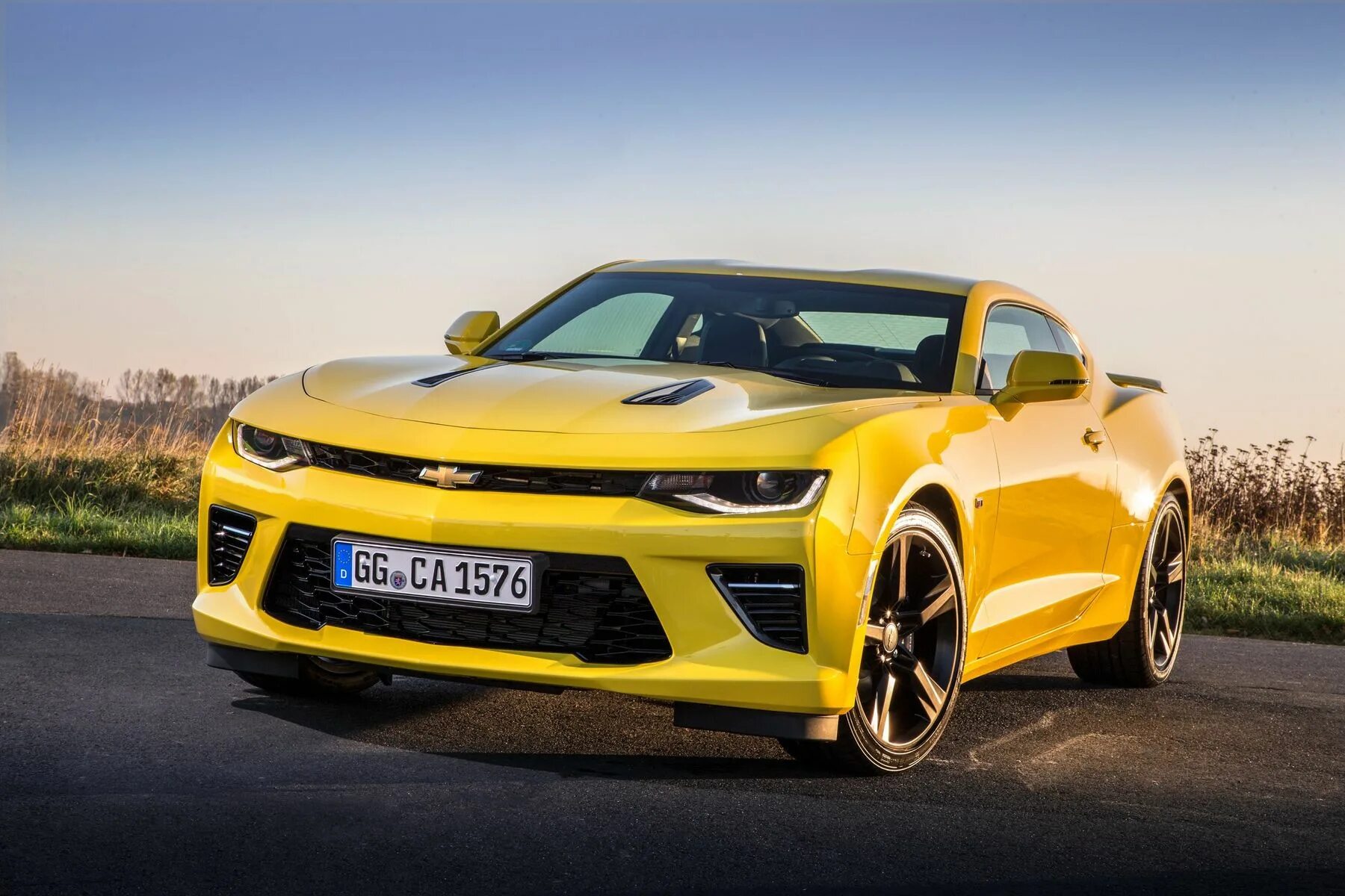 Chevrolet camaro 6 поколение. Шевроле камаро 6 поколения. Шевроле камаро 6. 2 v8. Chevrolet camaro (шестое поколение).