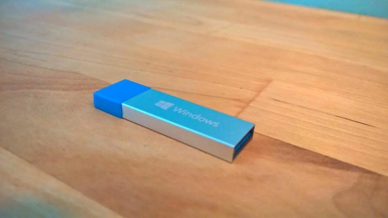 Использовать флешку windows 10. Флешка виндовс 10. windows 10 usb флешка. usb флешка для виндовс 10. флешка windows 10 box.