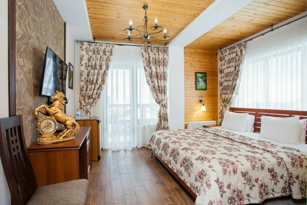 гостевой дом куршавель в гуамке. снять жилье в гуамке посуточно. снять жилье в гуамке посуточно. гостевой дом куршавель в гуамке. водолей, станица нижегородская.