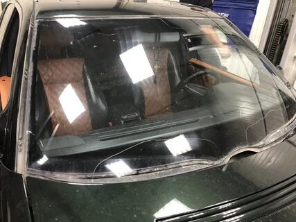 Mercedes лобовое