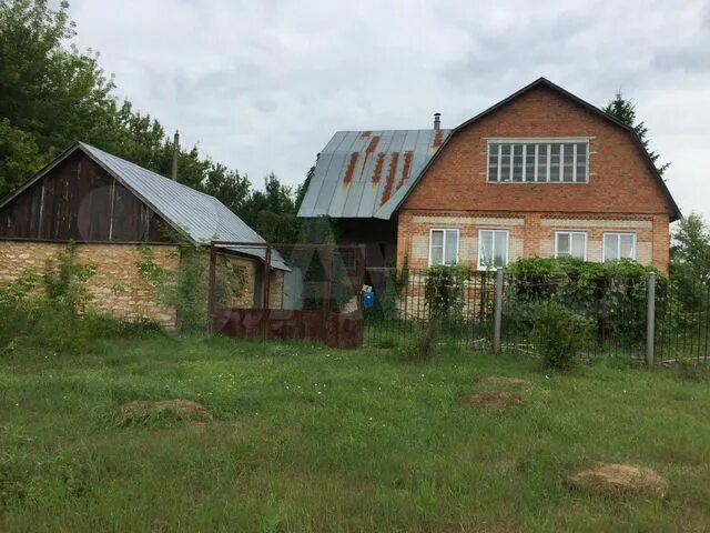 Баня у пруда. Оренбургская область село елатомка. Тириново александровского района. Продажа домов в с вервековка. 45 сот.