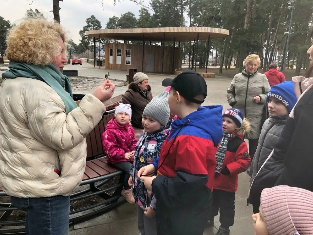 Парк Сосновый Бор озёры. Фото в парке. Сквер Сосновый Бор репортаж.