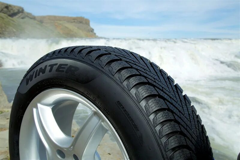 Цена шин пирелли зимняя. Pirelli Cinturato Winter. Pirelli Cinturato Winter 2. Пирелли Cinturato Winter. Pirelli Winter Cinturato Winter.