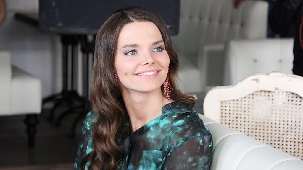 Елизавета боярская 2008. Боярская, елизавета михайловна. Сколько лет лизе боярской. Сколько лет лизе боярской. Завета боярская.