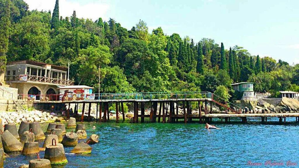 г. алупка, дворцовое шоссе, 34. дворцовое шоссе алупка. воронцовский дворец южные террасы. воронцовского дворца, алупка , ул.